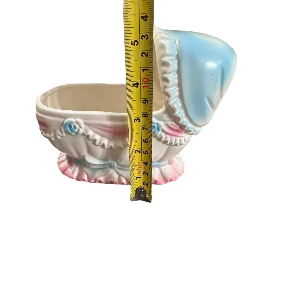 Vintage‎ Inarco Musical Baby Planter, Crib/Bassinet, Rose's Pink & Blue Japan